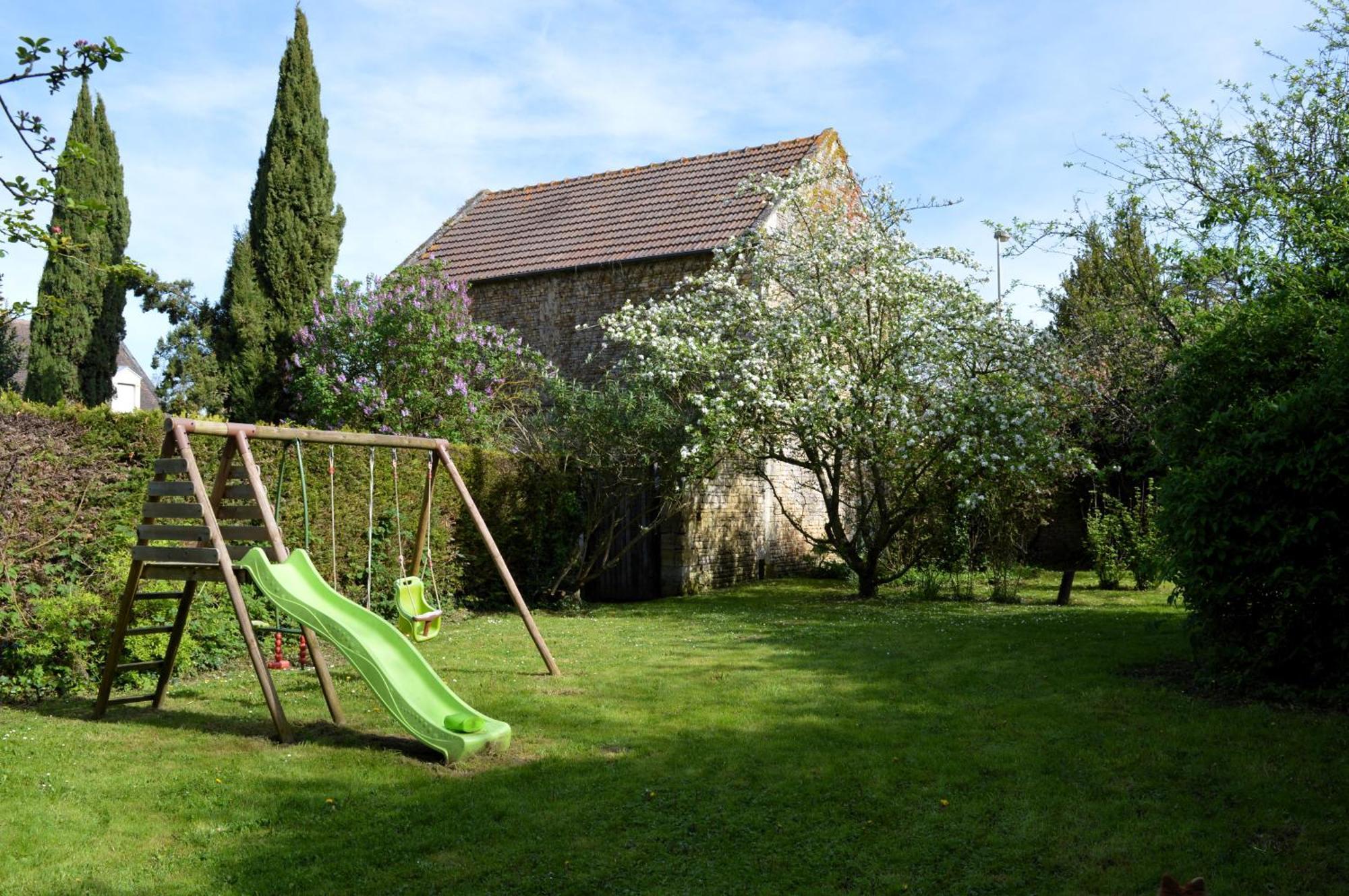 L'Auberge Du Lavoir, Maison En Pierres Avec Jardin Cairon Exterior foto